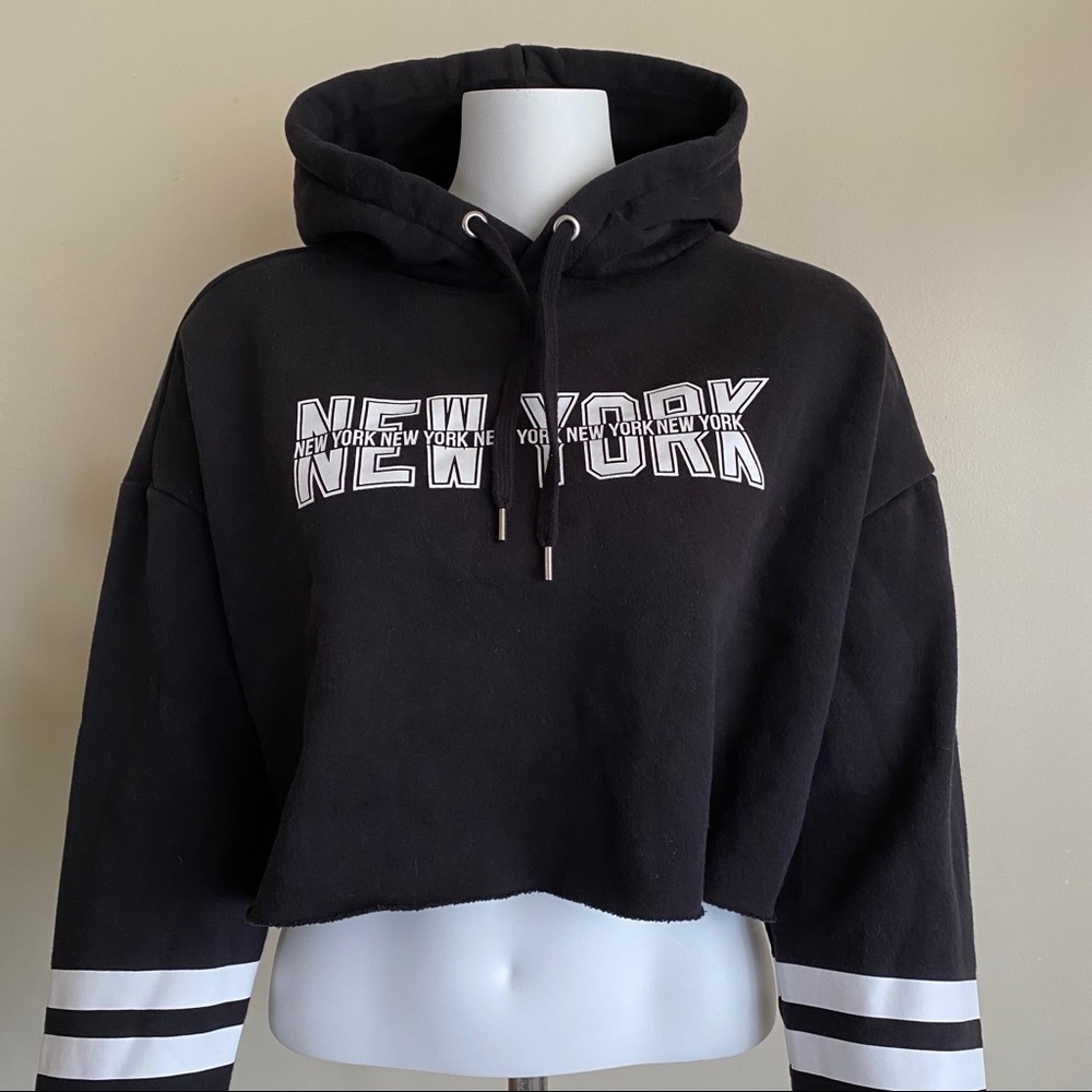 New York Crop Hoodie
